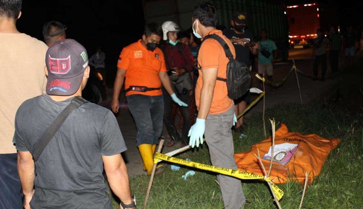 bocah 12 tahun tewas diserang harimau di Inhil Olah tempat kejadian bocah diduga diserang harimau oleh aparat kepolisian.