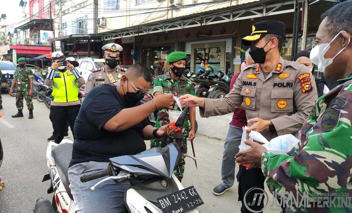 polres inhil bagi sembako