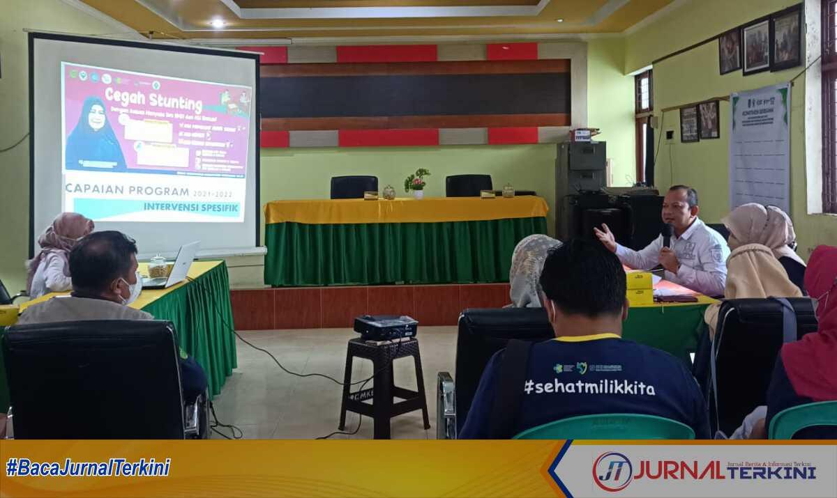 Dinas Kesehatan Kabupaten Indragiri Hilir menggelar bimtek upaya menurunkan stunting. (JurnalTerkini.id/abdullah)