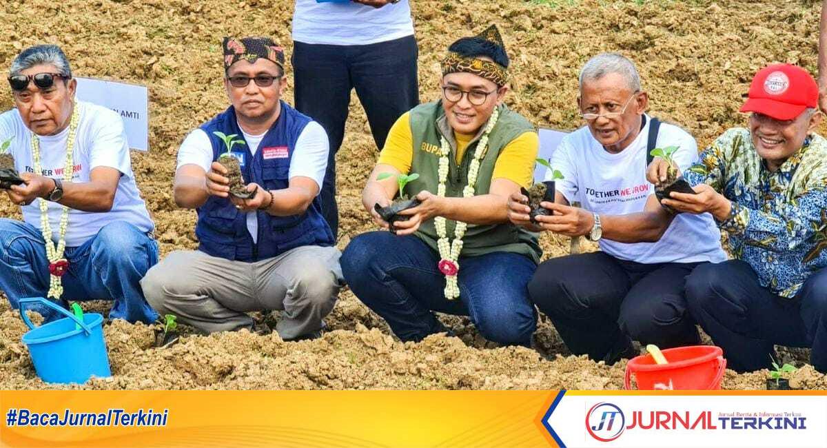 0b6867ff-de70-40c1-85ad-1492a926059d