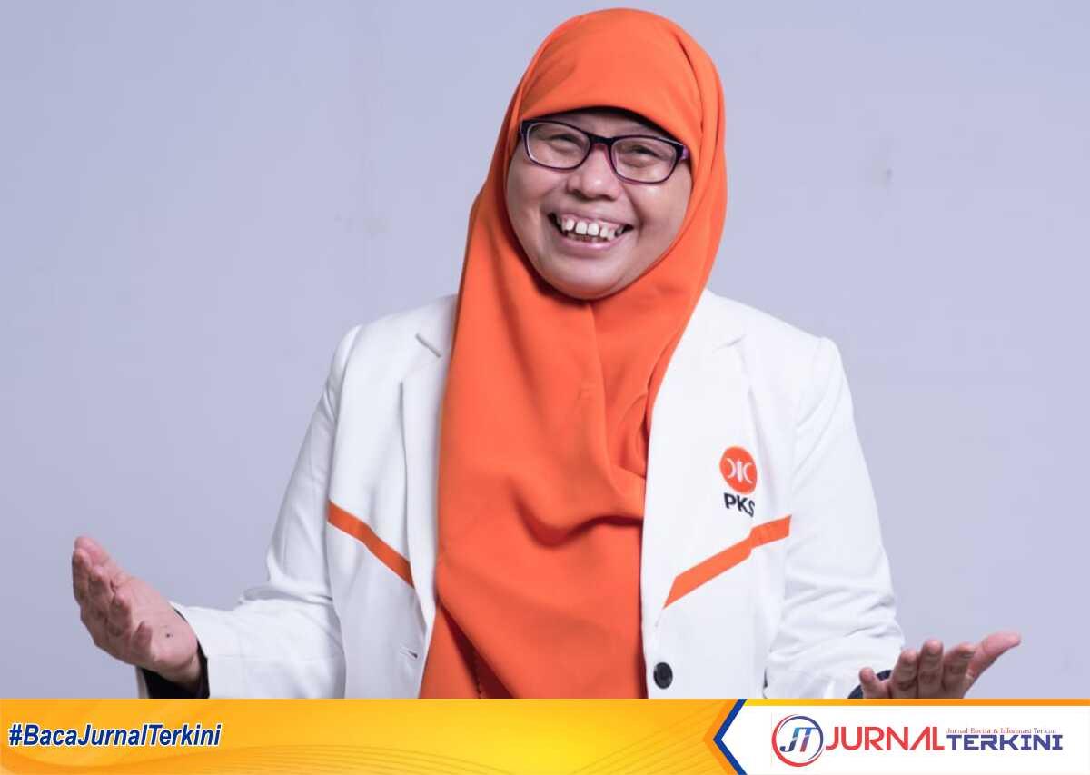 Ketua Komisi I DPRD Kabupaten Bekasi Hj Ani Rukmini