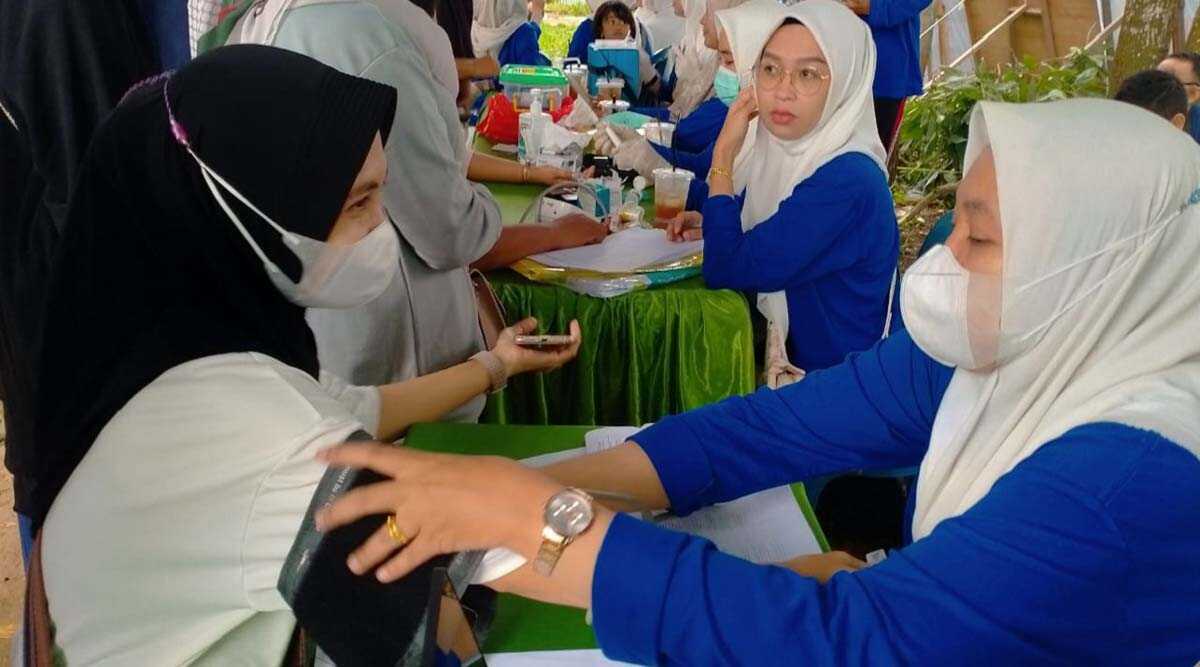 HKN ke-58 INHIL Dinkes Inhil gelar pengobatan grats dalam rangka Hari Kesehatan Nasional ke-58. (foto: istimewa)