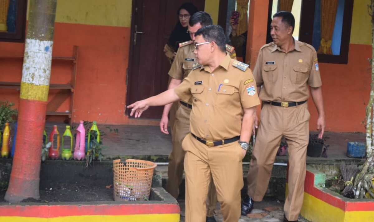 bupati muratara tinjau sekolah