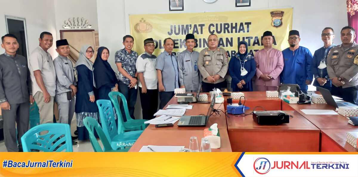Polres Bintan melalui Polsek Bintan Utara, melakukan kegiatan Jumat Curhat bersama masyarakat Teluk Sebong, Jumat (6/1/2023). (Foto: Ist/jurnalterkini.id/Anton)
