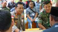 Kapolres Bintan AKBP Tidar Wulung Dahono, SH, SIK, MH bersama Dandim 0315/Bintan Kolonel (Inf) Tommy Anderson, M PICT memantau pertemuan tahunan JAI, di Desa Numbing, Bintan, Minggu (8/2023). (Foto: Ist/jurnalterkini.id/Anton)