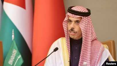 menlu Arab saudi Menteri Luar Negeri Saudi Pangeran Faisal bin Farhan Al-Saud menghadiri konferensi pers di KTT Teluk Arab di Riyadh, Arab Saudi, 9 Desember 2022. (Foto: REUTERS/Ahmed Yosri)