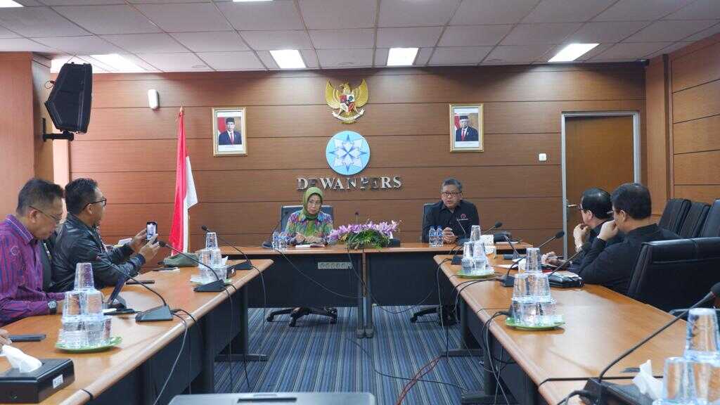 Ketua Dewan Pers Ninik Rahayu menerima pengaduan PDIP terhadap tiga media. (Dok. SMSI)