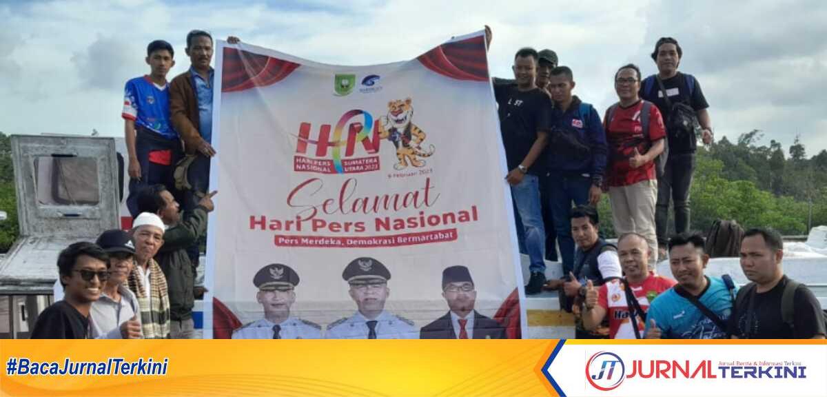 Foto bersama pengurus PJN saat tiba di Pelabuhan Binjai, sebelum berangkat ke Sedanau. (Foto/ist)