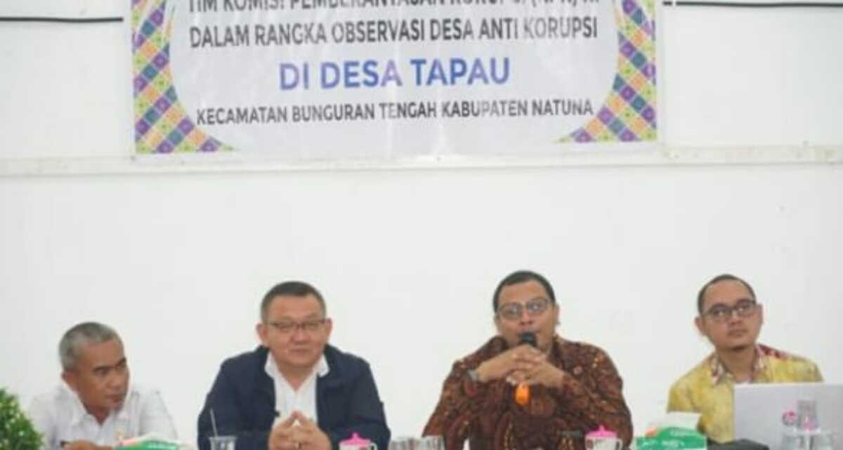 observasi desa antikorupsi di natuna Ketua Tim Ditpermas KPK Andika memberikan sambutan dalam pertemuan dalam rangka observasi Desa Antikorupsi di Desa Tapau, Natuna, Rabu (1/2/2023). (Foto: ist)