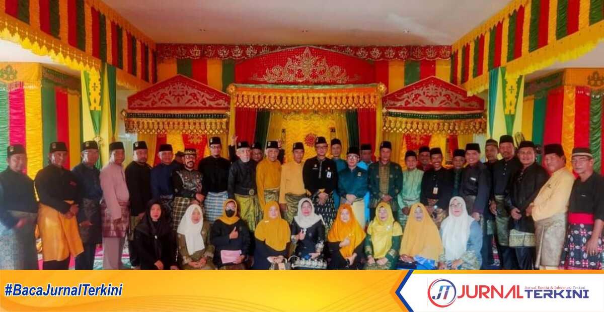Foto bersama antara pengurus LAM Kepri Tanjungpinang dan LAM Riau Pekanbaru. (Foto: Istimewa)