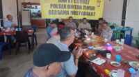 Jajaran Polres Bintan melalui Polsek Bintan Timur, mengadakan kegiatan Jumat Curhat bersama masyarakat, Jumat (3/3/2023). (Foto: Ist/Anton Marulam/jurnalterkini.id)