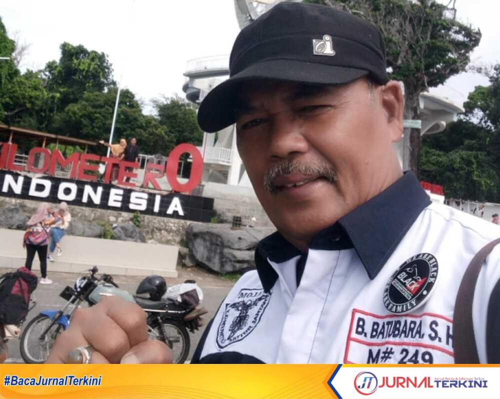 Penasehat komunitas Motor Jantan (Mojan) Indonesia Bakhtiar Batubara, SH. (Foto: Anton Marulam/jurnaltetkini.id).