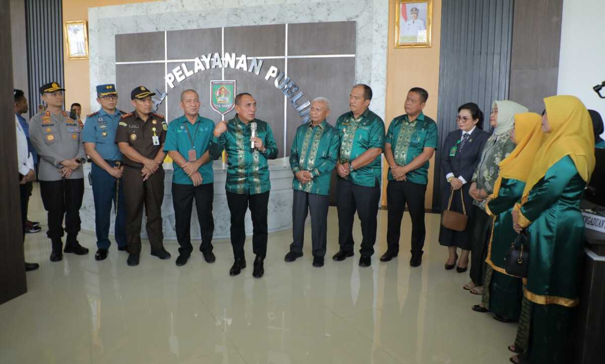 Gubernur Sumatera Utara Edy Rahmayadi meresmikan Mal Pelayanan Publik Kabupaten Asahan, Rabu (15/3/2023). (Foto istimewa)