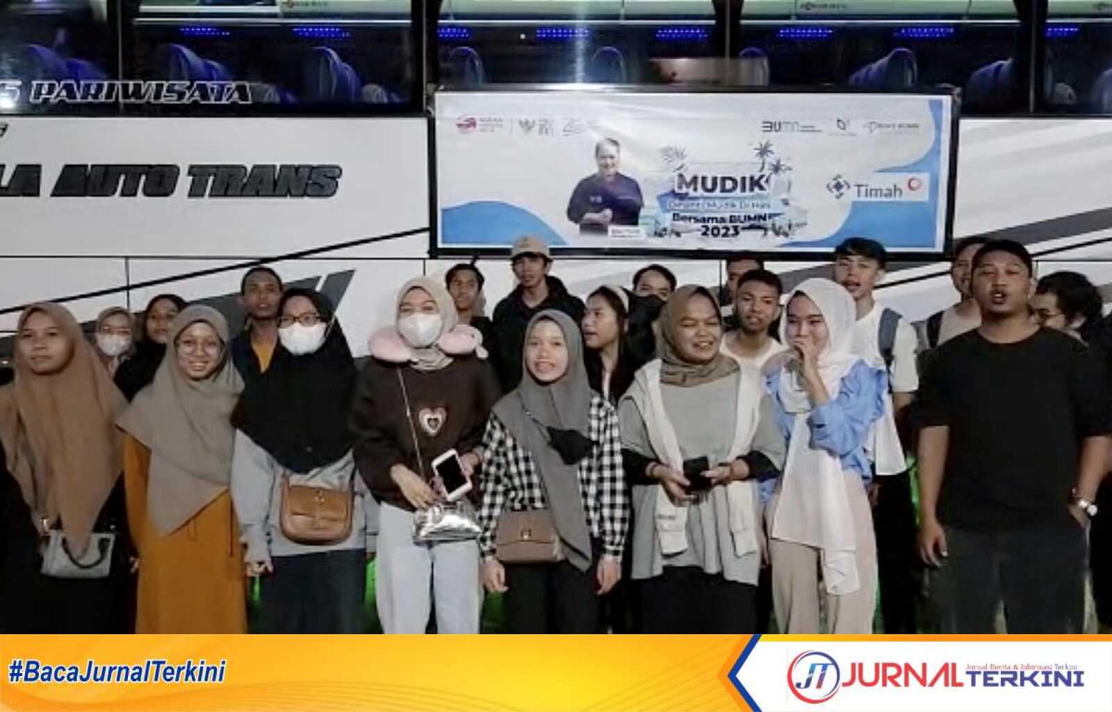 Puluhan mahasiswa Kepulauan Riau di Pulau Jawa mudik gratis lewat program Mudik Gratis Bersama BUMN 2023. (foto istimewa)