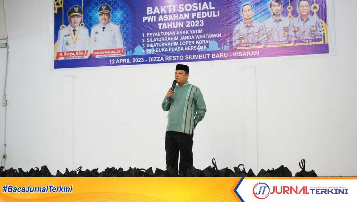 Asisten III Setkab Asahan menghadiri buka bersama dan bakti sosila PWI Asahan di Dizza Resto, Rabu (12/4/2023). (JurnalTerkini.id/rizki)
