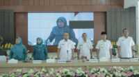 rakornis pkk Asahan (1) Sekretaris Daerah (Sekda) Kabupaten Asahan Drs. John Hardi Nasution, M.Si membuka Rapat Koordinasi Teknis (Rakornis) TP. PKK Kabupaten Asahan di Pendopo Rumah Dinas Bupati Asahan, Rabu (12/04/2023). (JurnalTerkini.id/rizki)