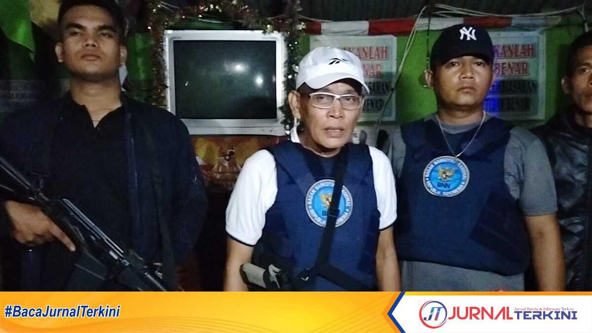 Ketua Badan Narkotika Nasional Kabupaten (BNNK) Musi Rawas saat sidak tempat hiburan malam pada Selasa (23/5/2023) malam. (JurnalTerkini.id/Alam Budi Kesuma)