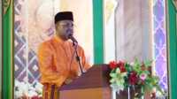 Bupati Karimun Aunur Rafiq memberikan sambutan pembukaan STQH X tingkat Provinsi Kepri di Coastal Area, Tanjung Balai Karimun, Selasa (9/5/2023) malam. (Dok diskominfo karimun)