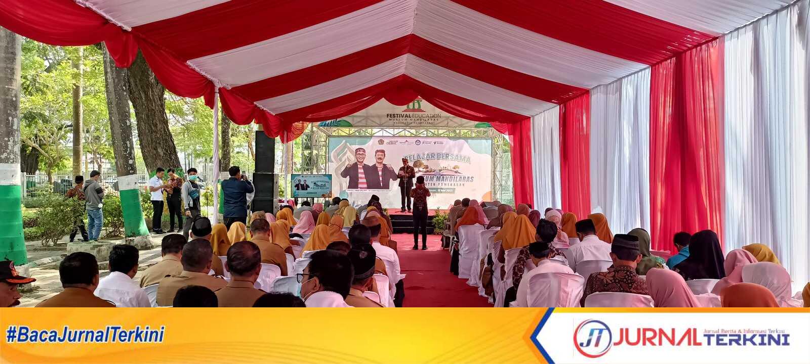 IMG20230515093800 Kepala Disdikbud Kab. Pamekasan, Akhmad Zaini saat memberikan sambutan dalam acara Belajar Bersama di Musium Mandilaras (Dok. Fiki/Jurnal Terkini)