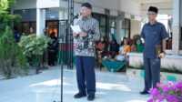 Bupati Asahan H Surya BSc memimpin upacara Hardiknas di Kantor Bupati Asahan, Selasa (2/5/2023). (JurnalTerkini.id/rizki)