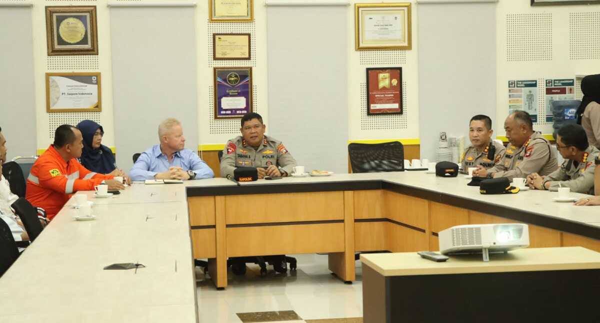 kapolda kepri kunjungi saipem Kapolda Kepri menggelar pertemuan dengan manajemen PT Saipem dalam kunjungannya, Rabu (10/5/2023). (Dok. Humas Polres Karimun)