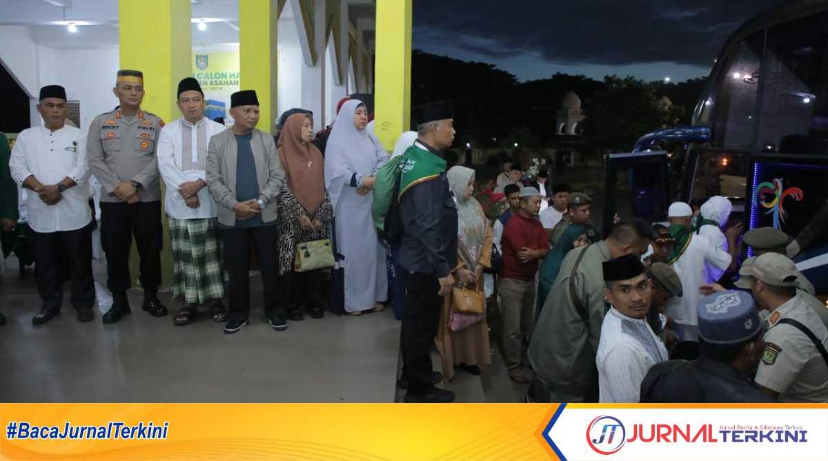 pelepasan jamaah calon haji asahan Acara pelepasan Jamaah Calon Haji Kabupaten Asahan di Gedung Tahfidz Komplek Masjid Agung Kisaran, Kamis (25/5/2023). (JurnalTerkini.id/rizki)