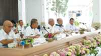 rakorpem Asahan (1) Bupati Asahan H Surya memimpin Rapat Koordinasi Pemerintahan April 2023 di Pendopo Rumah Dinas Bupati Asahan, Rabu (10/5/2023). (Foto istimewa)
