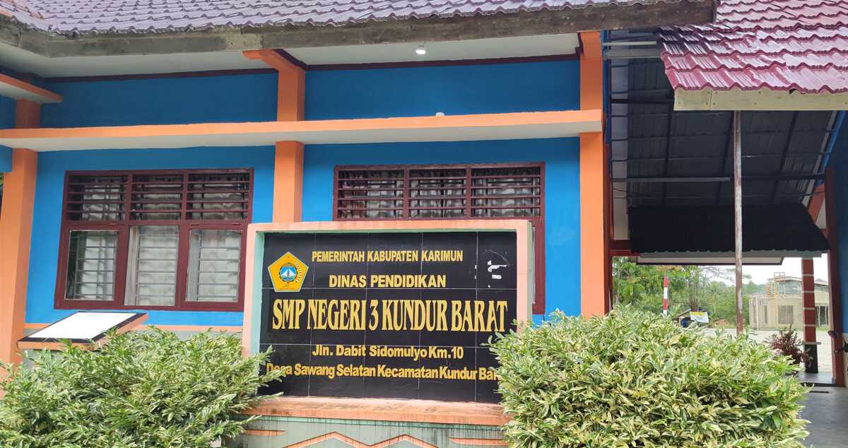 Kelas Beasiswa pt timah SMPN 3 Kundur Barat, Kabupaten Karimun (dokumentasi pribadi)