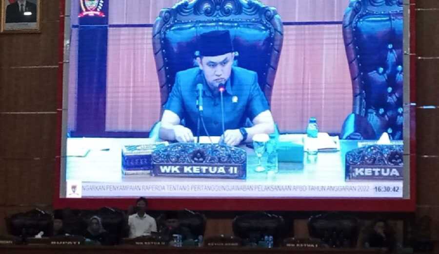 Wakil Ketua II DPRD Musi Rawas Hendra Adi Kusuma dalam rapat paripurna penyampaian LPP APBD 2022 di Gedung DPRD Musi Rawas, Kamis (22/6/2023). (Dokumentasi Pribadi)