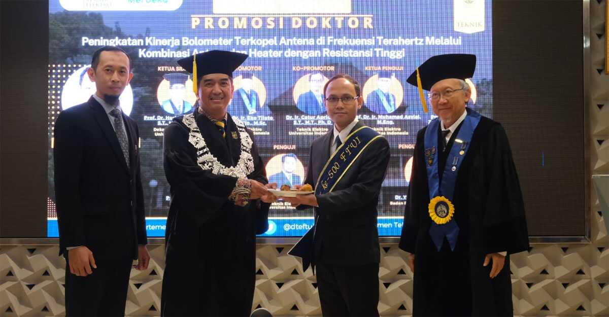 Arie Pangesti Aji meraih gelar doktor ke-500 FTUI dengan IPK 4.0 setelah merancang desain baru bolometer terkopel antena THz. (siberindo.co)
