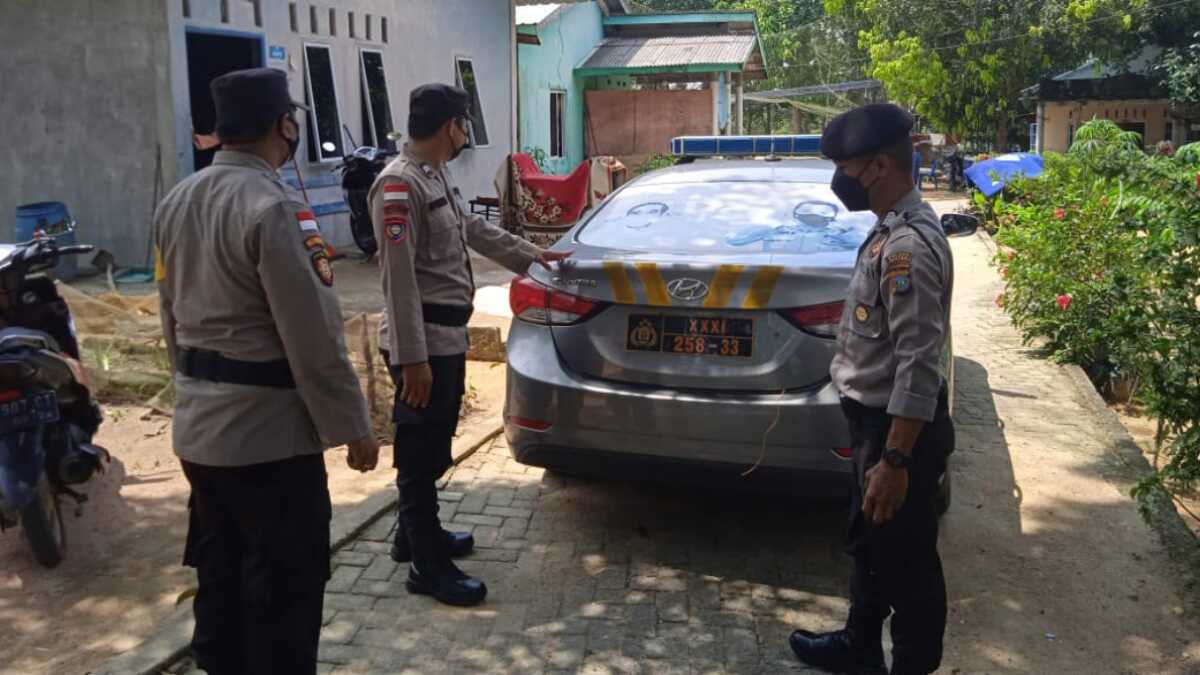 Polres Bintan patroli rutin menyasar tongkrongan perumahan, Jumat (2.6.2023) malam. (Dok. Humas Polres Bintan)