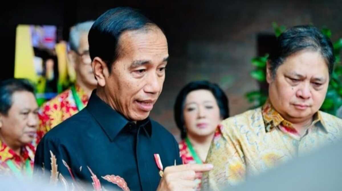 presiden joko widodo Presiden Jokowi setelah membuka Rapat Koordinasi Nasional (Rakornas) Pengawasan Intern Pemerintah Tahun 2023 di Jakarta, Rabu (14/6/2023). (BPMI Setpres)