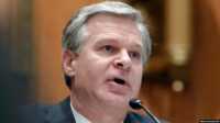 Direktur FBI Direktur Biro Penyelidik Federal AS (FBI) Christopher Wray memperingatkan ancaman pencurian teknologi AI oleh Tiongkok dan negara-negara musuh AS (foto: dok VOA).