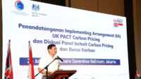 luhut binsar panjatian dan bursa karbon Menko Marves Luhut Binsar Pandjaitan memastikan, Indonesia akan meluncurkan bursa karbon pada September 2023 mendatang. (Humas Kedubes Inggris).