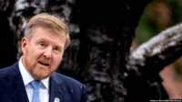 raja belanda willem alexander Raja Belanda Willem-Alexander memberikan pidato pada peringatan Hari Perbudakan Nasional di Oosterpark, Amsterdam, Belanda, 1 Juli 2023. (Foto: Remko de Waal via REUTERS)