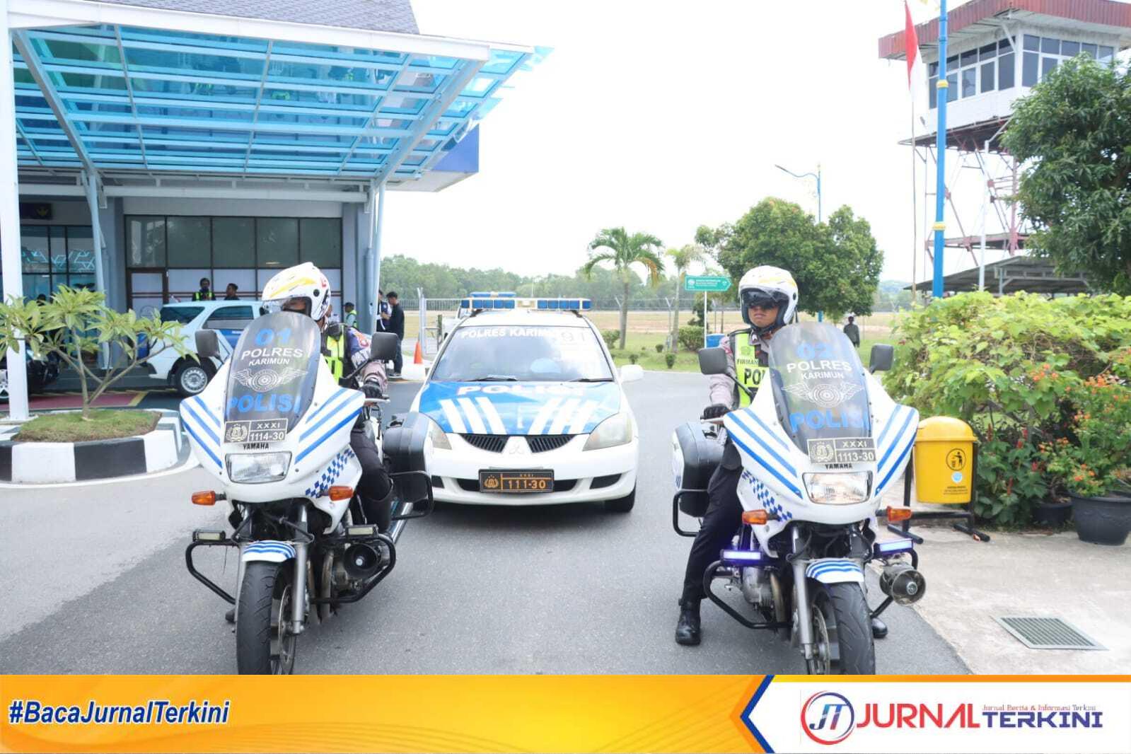 Polres Karimun mengerahkan kendaraan taktis dalam simulasi pengamanan, Rabu (23/8/2023) pagi jelang kunjungan Presiden dalam rangka GTRA Summit 2023. (Dok. Humas Polres Karimun)
