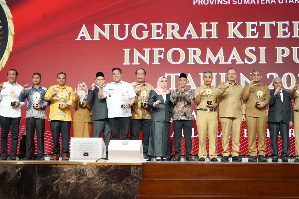 Komisi Informasi (KI) Provinsi Sumatera Utara menggelar pemberian pernghargaan keterbukaan informasi publik kepada badan publik di Aula Raja Inal Siregar, Kantor Gubernur Sumatera Utara, Selasa (15/8/2023), (dok. Diskominfo Asahan)