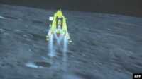 chandrayaan-3 Tangkapan layar selebaran yang diterima dari siaran langsung situs web Organisasi Penelitian Antariksa India (ISRO), Rabu 23 Agustus 2023, menunjukkan pesawat antariksa Chandrayaan-3 beberapa detik sebelum berhasil mendarat di kutub selatan Bulan.