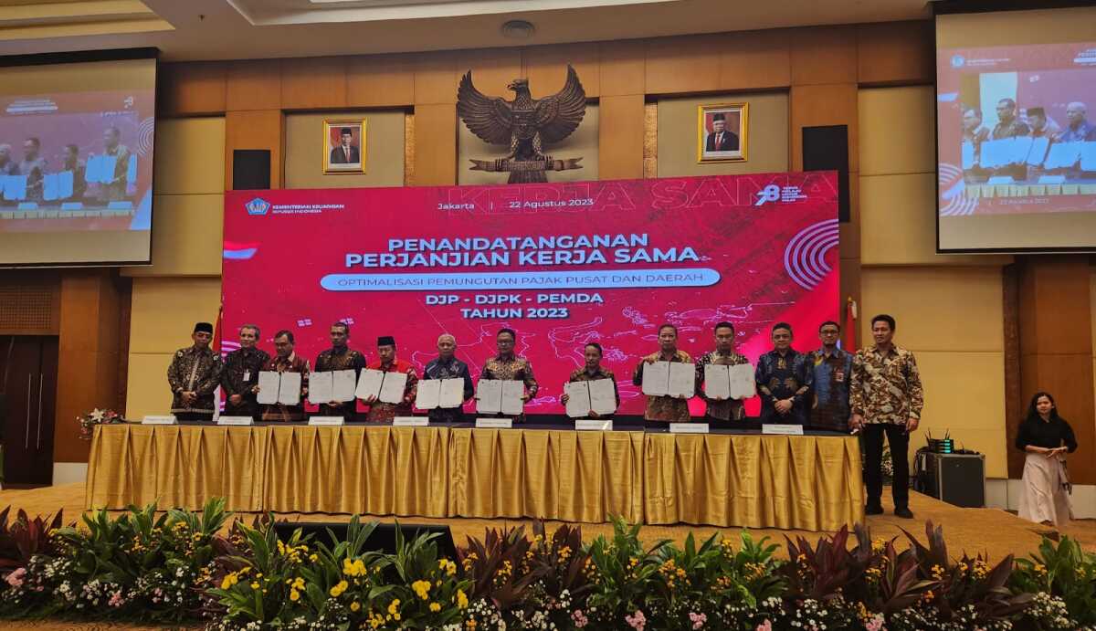 pajak aaahan Penandatanganan perjanjian kerja sama optimalisasi pemungutan pajak pusat dan pajak daerah antara DJP, DJPK dan Pemerintah Daerah tahun 2023, di Jakarta, Selasa (22/08/2023). (Dok Diskominfo Asahan)