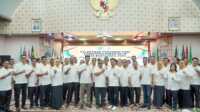 Bupati Rohil Afrizal Sintong, SIP., MSi, foto bersama usai menghadiri pelantikan Pengurus KONI Rohil masa bhakti 2023-2025, Rabu (9/8/2025). (Foto: dok. KONI Rohil)