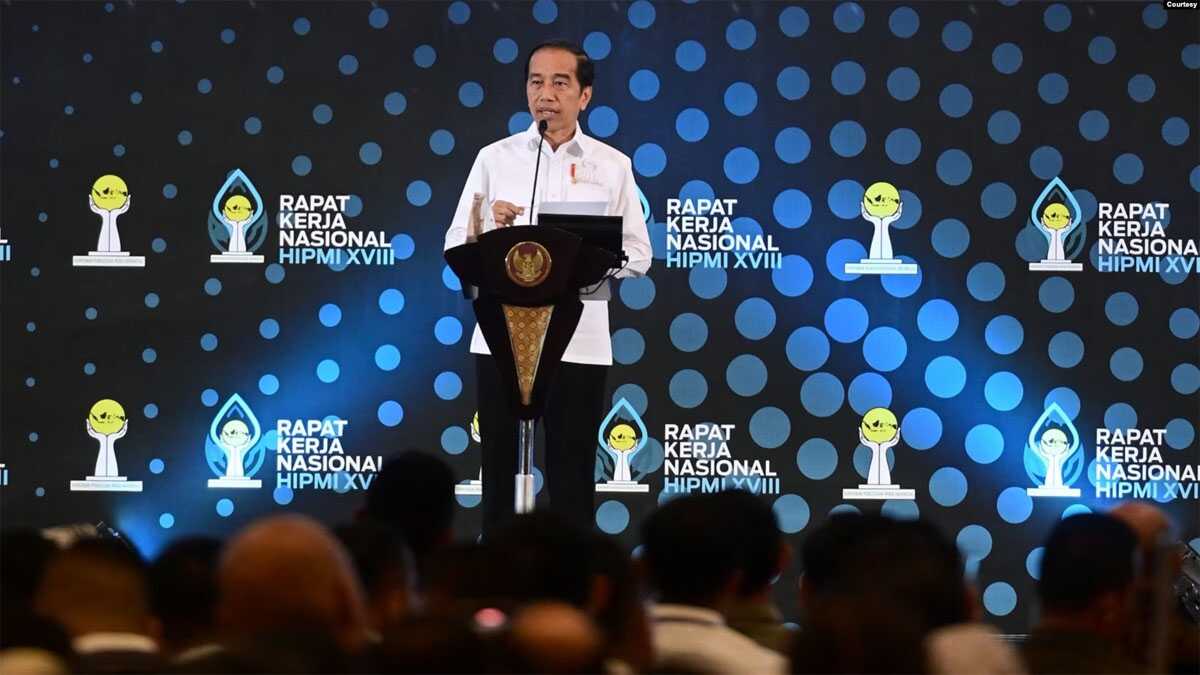 Presiden Joko Widodo memastikan bahwa hilirisasi industri tidak hanya dilakukan di sektor pertambangan, tapi secara menyeluruh. (Biro Setpres)