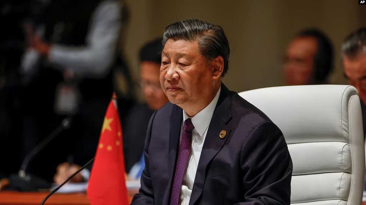 Presiden China Xi Jinping menghadiri sesi pleno KTT BRICS 2023 di Johannesburg, Afrika Selatan, pada 23 Agustus 2023. (Foto: via AP)
