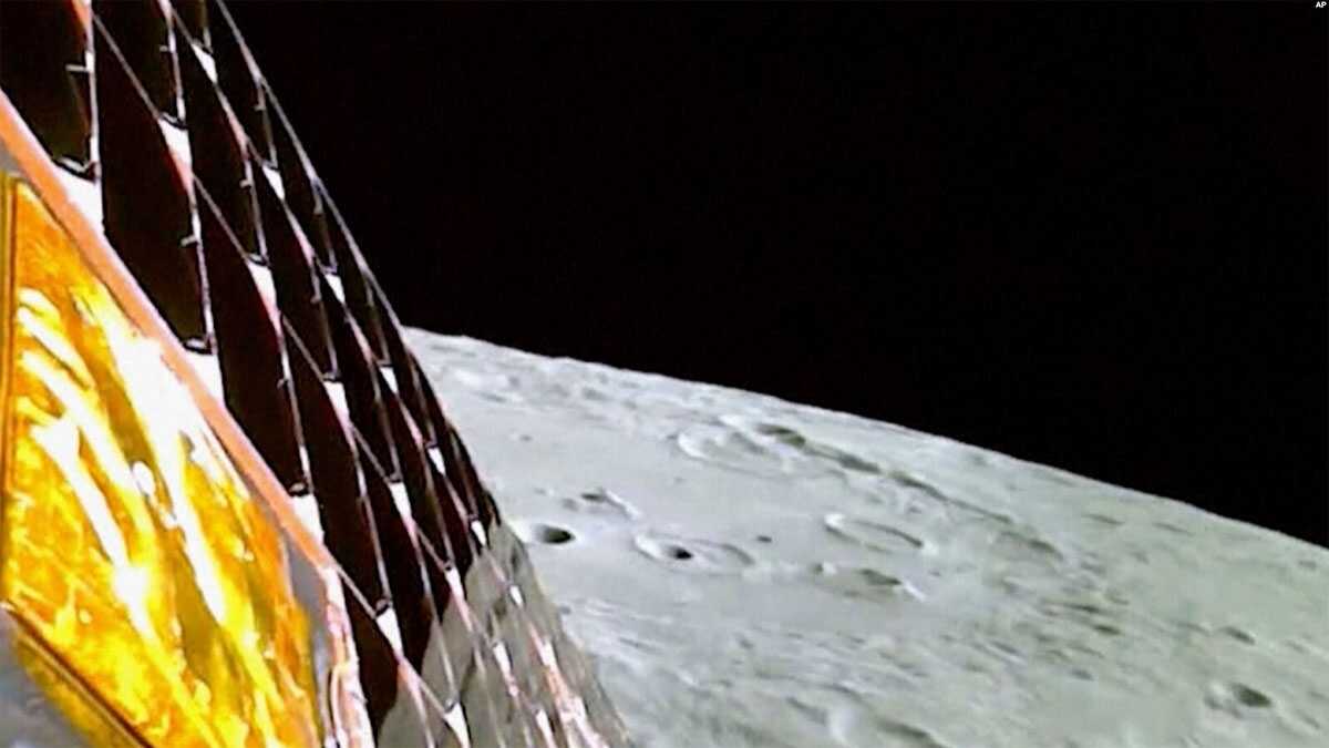 Menindaklanjuti keberhasilan pendaratan India di Bulan dengan wahana antariksa Chandrayaan-3, badan antariksa negara itu akan meluncurkan roket pada Sabtu (2/9) untuk mempelajari Matahari. (Foto: via AP)