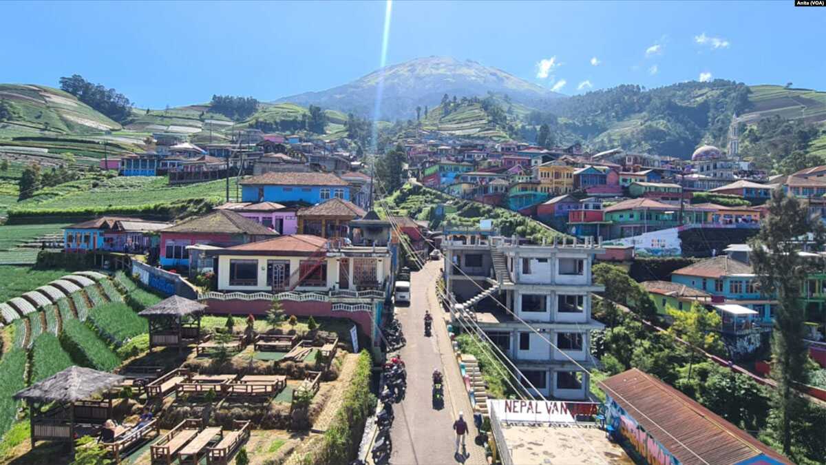 ILUSTRASI - Desa Butuh (Nepal van Java). (Foto: VOA/Anita)