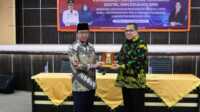 Bupati Indragiri Hilir H.M Wardan dan Kepala Perwakilan Bank Indonesia Provinsi Riau, Muhamad Nur sepakat untuk percepatan transaksi digital dan edukasi QRIS di Kabupaten Indragiri Hilir (Inhil) di Gedung Engku Kelana Tembilahan, Kamis, (21/09/2023). (Dok Bagian Prokopim Setda Inhil)