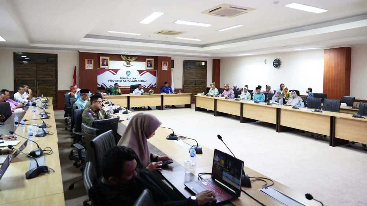 rakor imt-gt Rapat Koordinasi Pelaksanaan Indonesia-Malaysia-Thailand Growth Triangle (IMT-GT) Tahun 2023 di Ruang Rapat Utama Kantor Gubernur Kepri, Dompak, Rabu (20/9/2023). (Diskominfo Kepri)