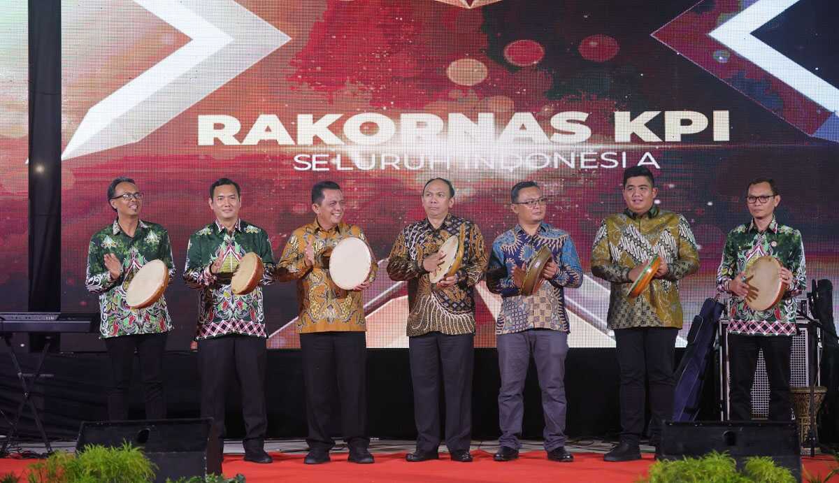 rakornas KPI Gubernur Kepri H. Ansar Ahmad meresmikan Rapat Koordinasi Nasional (Rakornas) KPI se-Indonesia tahun 2023 di Lagoi, Bintan, Kamis, (10/08). (Foto: Kominfo Kepri)
