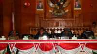 DPRD Kabupaten Asahan menggelar rapat raripurna penyampaian laporan reses Tahap III per daerah pemilihan 2023, di Aula Rambate Rata Raya, Kantor DPRD Kabupaten Asahan, pada Kamis (14/9/2023). (dokumentasi pribadi)