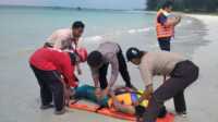 simulasi penyelamatan korban kecelakaan di laut Bintan Tim Reaksi Cepat Badan Penanggulangan Bencana Daerah (BPBD) Kabupaten Bintan, Kepulauan Riau (Kepri) menggelar simulasi penyelamatan korban kecelakaan di laut di Pantai Dugong, Desa Malang Rapat, Kecamatan Gunung Kijang, Sabtu (2/9/2023). (Dok Humas Polres Bintan)