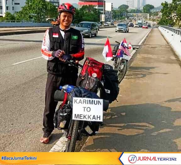Winaryo, warga Karimun yang nekad bersepeda untuk menunaikan ibadah haji. (jurnalterkini.id/yogi)